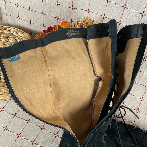 Aqua Sofft “Sharnell” Black Suede Knee High Boots Lace Up Back Water Resistant 6 - Picture 8 of 9